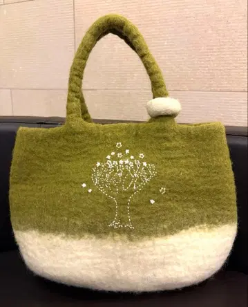 [레어!] MOOMIN x 피플즈 트리 스너프킨 컬러 펠트 백