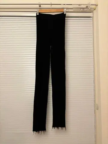 PERVERZE 니트 팬츠