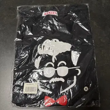 MARCY'S 블랙 캐릭터 T셔츠 M 사이즈