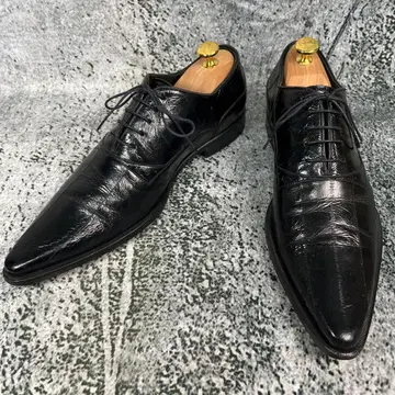 돌체앤가바나 드레스 슈즈 엠보싱 가공 블랙