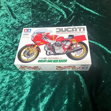 [ 미조립품 ] 두카티 900 NCR 레이서