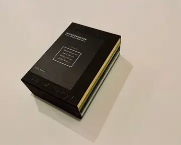 Roni Horn Wonderwater 로니 혼 사인 포함