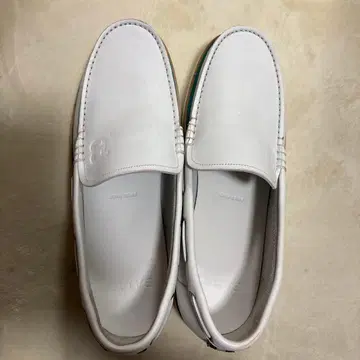 BALLY 화이트 로퍼 스위스산