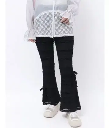 merry jenny 리본 레이스 플레어 팬츠 블랙