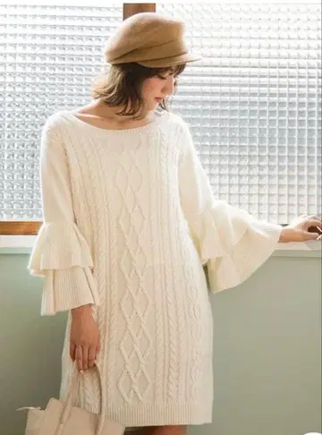 머큐리 듀오 소매 티어드 케이블 니트 원피스 화이트