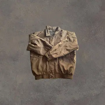 베이지 나일론 점퍼 그랑파코아