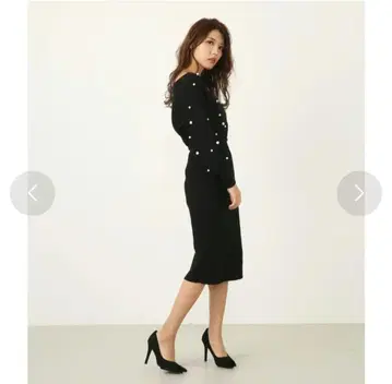 택 포함 미사용 새상품 리엔다 모조 진주 돌먼 니트 원피스