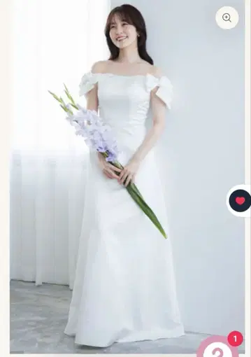 화이트 웨딩 드레스 오프숄더