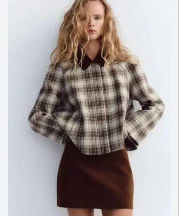 ZARA 체크 무늬 케이프 자켓