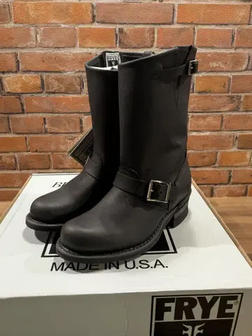 FRYE 블랙 엔지니어 부츠