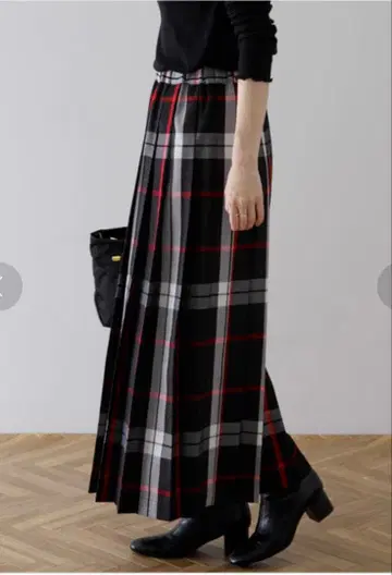 어반 리서치 체크 플리츠 이지 스커트