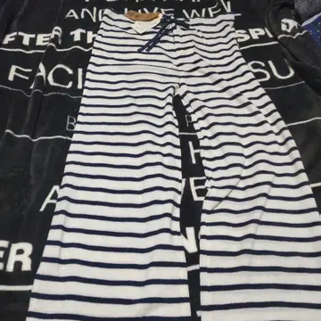 anica's 보더 니트 와이드 팬츠 사이즈 M