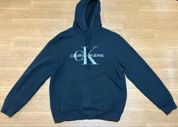 Calvin Klein 풀오버 후드티 [ 블랙 ]