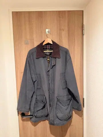 그레이 코듀로이 옷깃 자켓