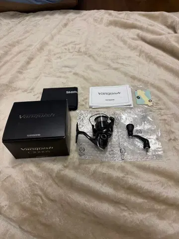 SHIMANO 19 뱅퀴시 C2000S 19 뱅퀴시