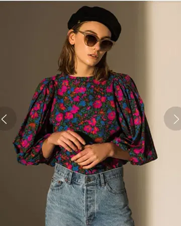 새상품 택 포함 미라 오웬 브라운 꽃무늬 가을 컬러 볼륨 슬리브 블라우스