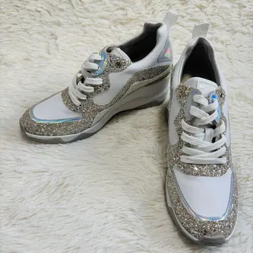 +다이애나 플러스 다이애나 슬림 레그 힐 업 스니커즈 6cm