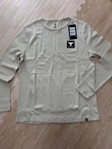 새상품 언더아머 더 락 롱T 와플 원단