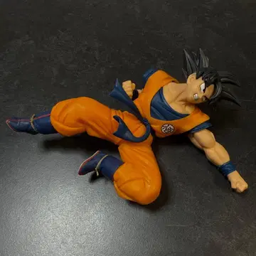 드래곤볼 손오공 액션 피규어