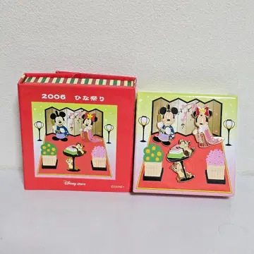 레어 디즈니 스토어 2006 히나마쓰리 핀 배지 세트