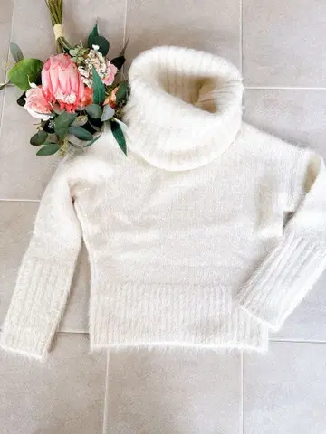 데프레 모헤어 터틀 니트