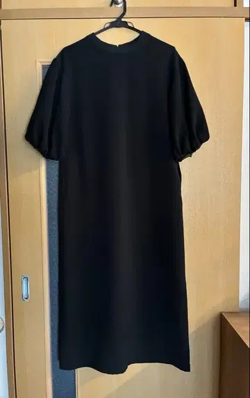 블랙 반팔 원피스