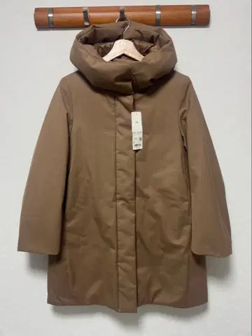 유니클로 미사용 하이브리드 다운 코트