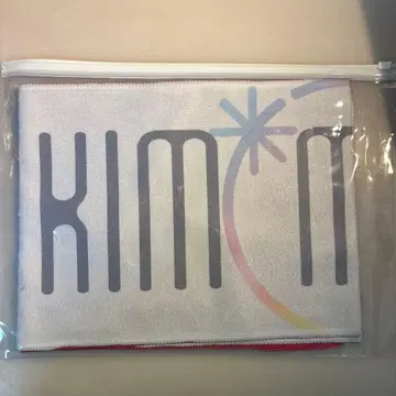 IZ*ONE 타월 지퍼 파우치 포함 김민지