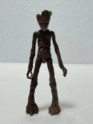 가디언즈 오브 더 갤럭시 그루트 피규어