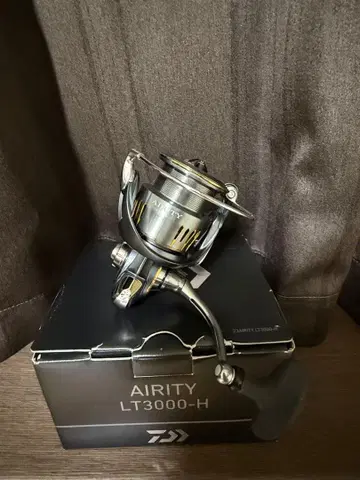 다이와 23 에어리티 LT3000-H