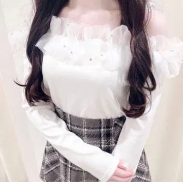 비쥬 오프숄더 TP evelyn