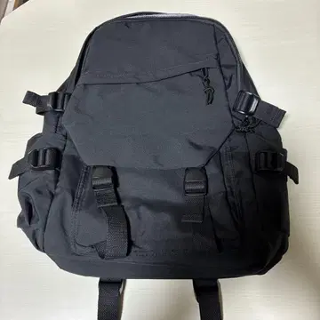 블랙 백팩
