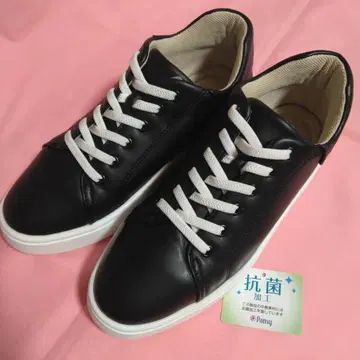 팬지 블랙 합성 피혁 스니커즈