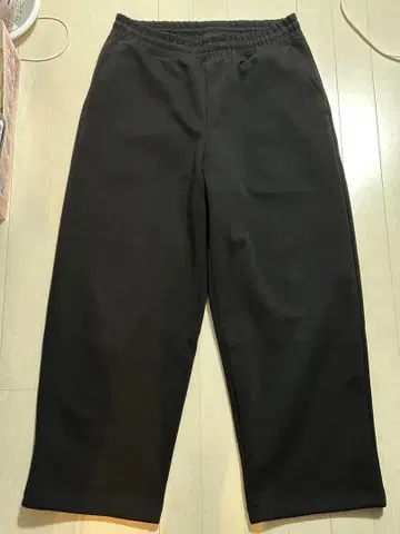 UNIQLO:C 맨투맨 와이드 팬츠 블랙