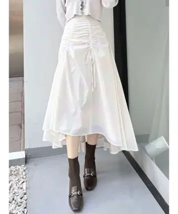 [택 포함 새상품] MERCURYDUO 오로라  프린트 드로스트 스커트