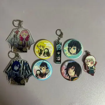 캐릭터 굿즈 세트 아크릴 키링 배지