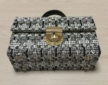 DIANA 다이애나 트위드 박스백 핸드백