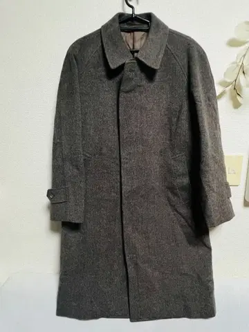 존 와이츠 브라운 피코트