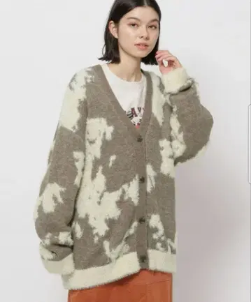 niko and - 페더 네이비 모티브 V넥 가디건