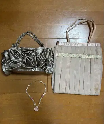 Reflect 플라워 로즈 디자인 클러치백