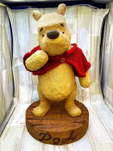 한정품 75주년 기념 곰돌이 푸 클래식 푸 받침대 빅 피규어