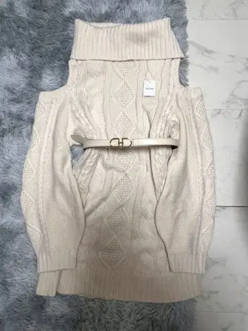 2세트 INGNI 화이트 니트 원피스 INGNI 벨트