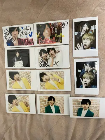 MeseMoa. 폴라로이드 포 젤 화이트 의류 메세모아.