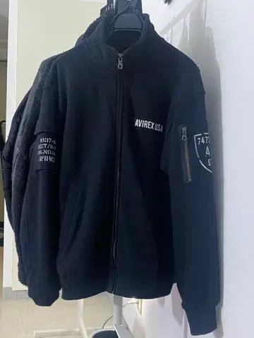 AVIREX 지퍼 트레이너