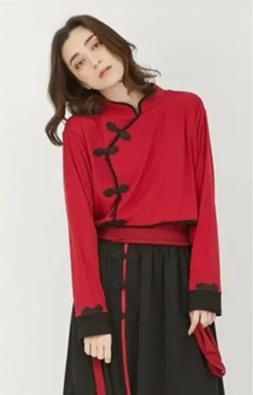 엑시즈팜 차이나 버튼 바이컬러 스커트 블랙 x 레드