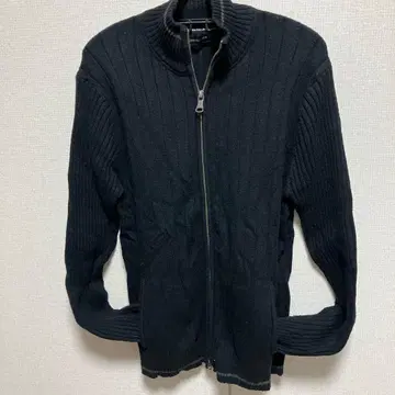 Calvinklein 블랙 지퍼 리브 니트 사이즈 L