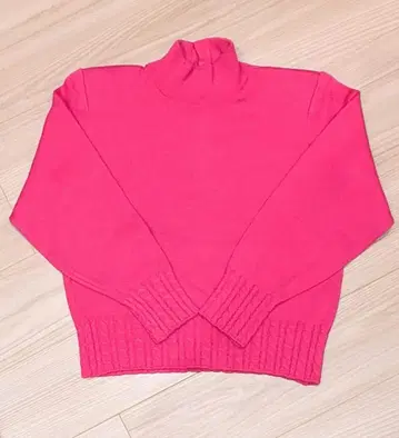 하이넥 니트 스웨터