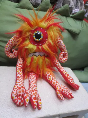 해외 작가 핸드메이드 봉제 인형 단안 몬스터 25cm