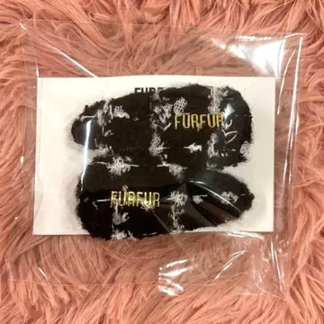 FUR FUR 퍼퍼 트위드 로고 헤어 클립 헤어핀