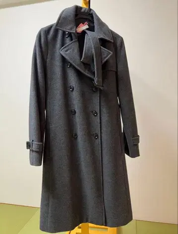 뉴요커 그레이 더블 브레스트 울 코트